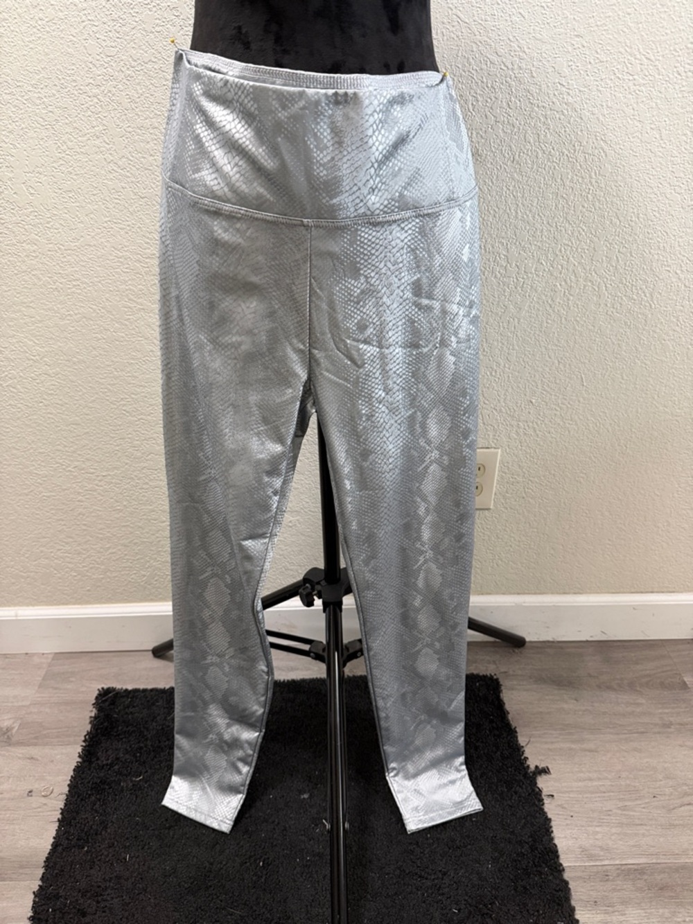 Fashion Nova Silver Snake-Print Leggings